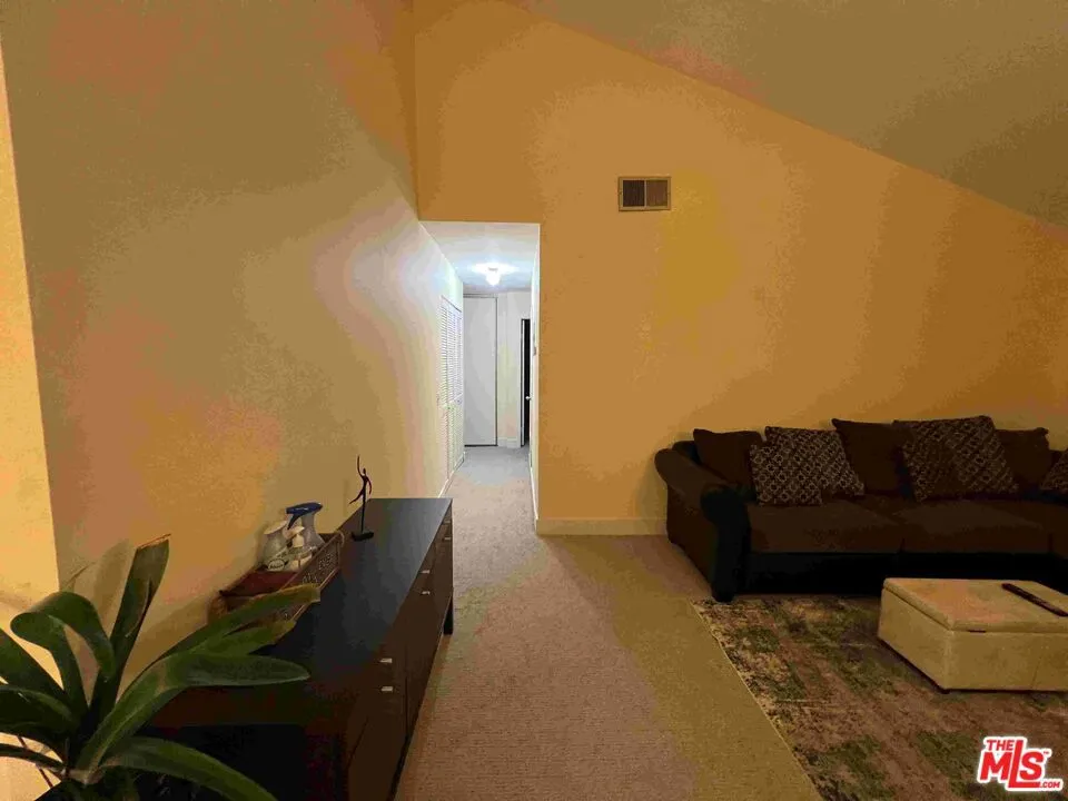 20539 S Vermont Avenue 8, Torrance, California 90502 home-pic-31